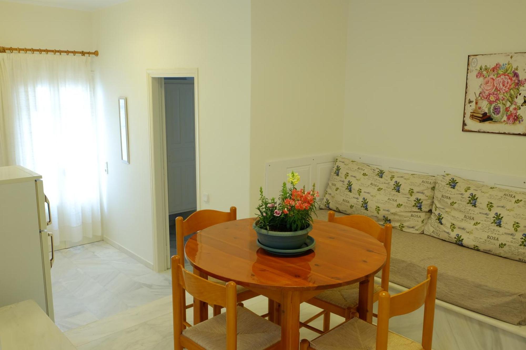 Dialinas Apartments อิสตรอน ห้อง รูปภาพ